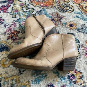 Born leather ankle boots